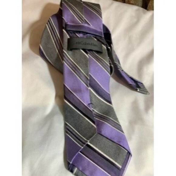 Calvin Klein Tie Silk Blend Purple Gray Lavender Diagonal Stripe 3 inch - Picture 1 of 3